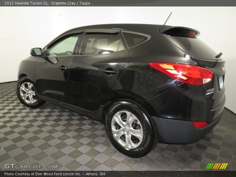 Graphite Gray / Taupe 2012 Hyundai Tucson GL