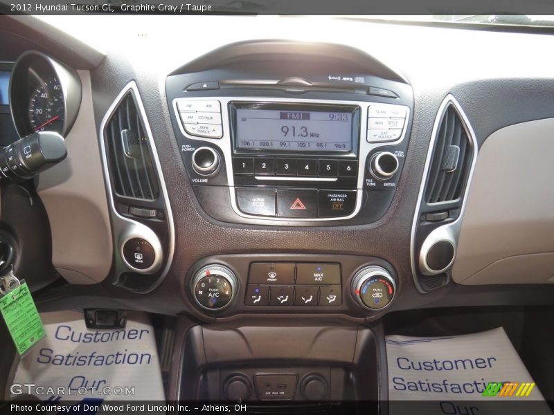 Graphite Gray / Taupe 2012 Hyundai Tucson GL