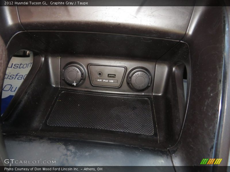 Graphite Gray / Taupe 2012 Hyundai Tucson GL