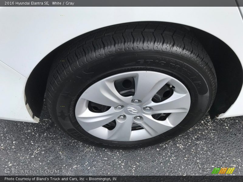 White / Gray 2016 Hyundai Elantra SE