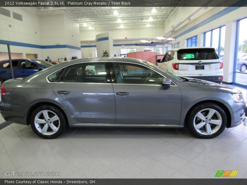 Platinum Gray Metallic / Titan Black 2012 Volkswagen Passat 2.5L SE