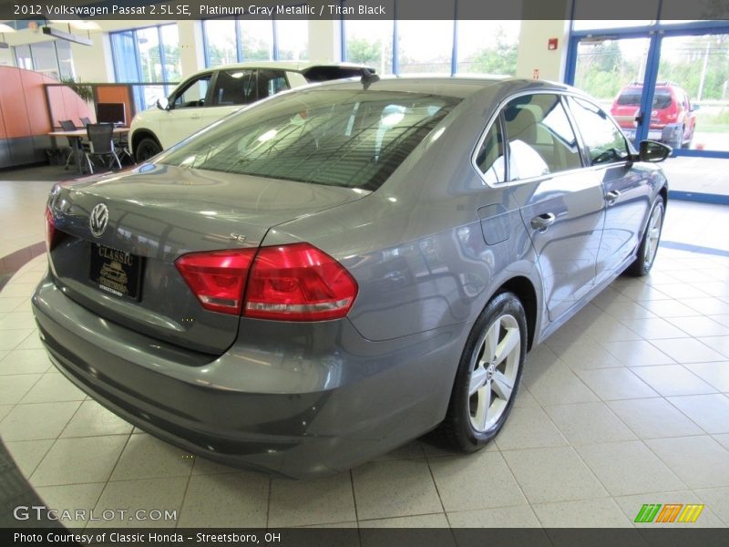 Platinum Gray Metallic / Titan Black 2012 Volkswagen Passat 2.5L SE