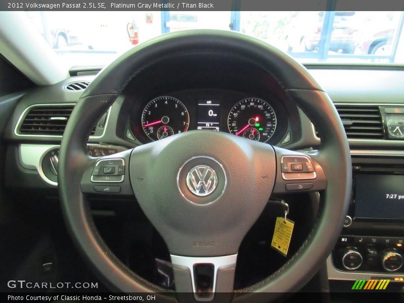 Platinum Gray Metallic / Titan Black 2012 Volkswagen Passat 2.5L SE