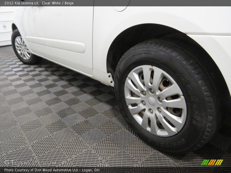 Clear White / Beige 2012 Kia Sedona LX