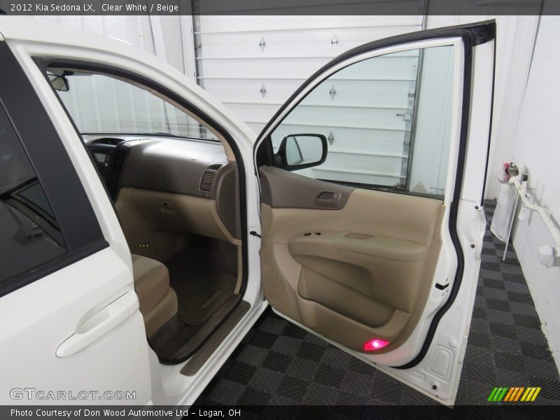 Clear White / Beige 2012 Kia Sedona LX