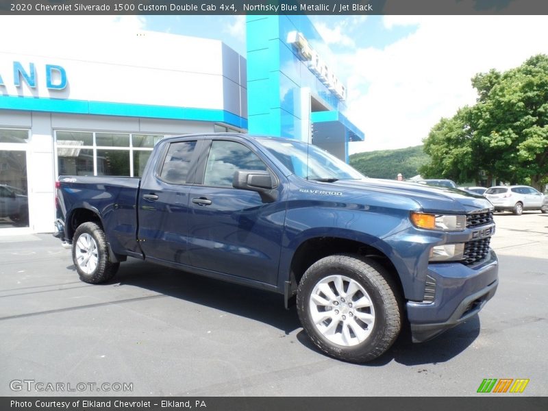 Front 3/4 View of 2020 Silverado 1500 Custom Double Cab 4x4