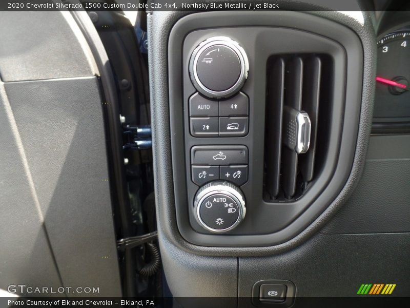 Controls of 2020 Silverado 1500 Custom Double Cab 4x4