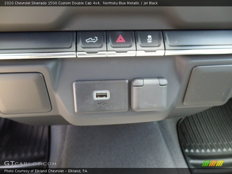 Controls of 2020 Silverado 1500 Custom Double Cab 4x4