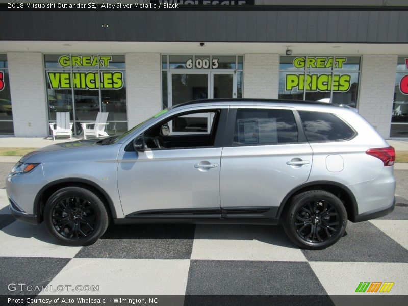 Alloy Silver Metallic / Black 2018 Mitsubishi Outlander SE