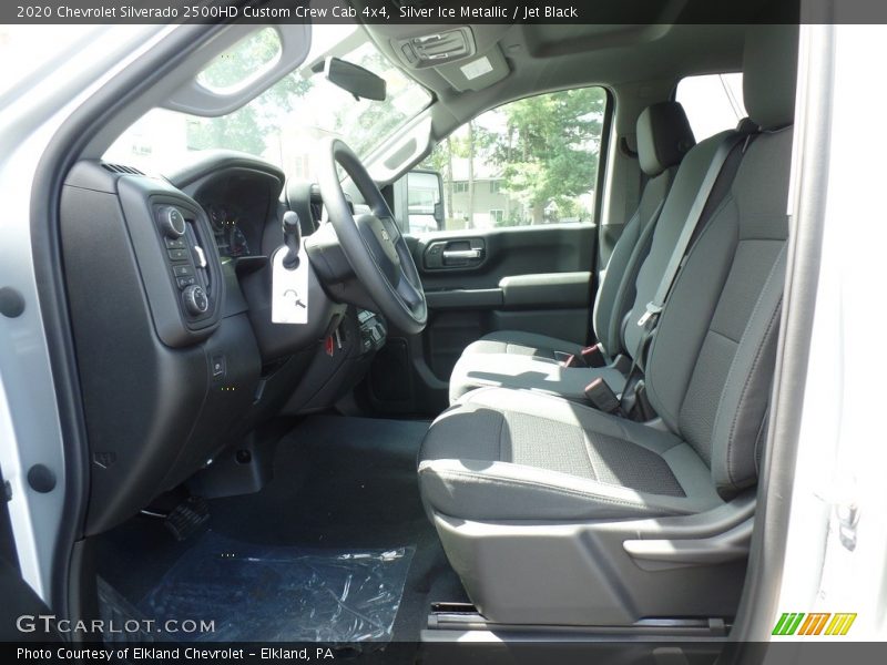 Silver Ice Metallic / Jet Black 2020 Chevrolet Silverado 2500HD Custom Crew Cab 4x4