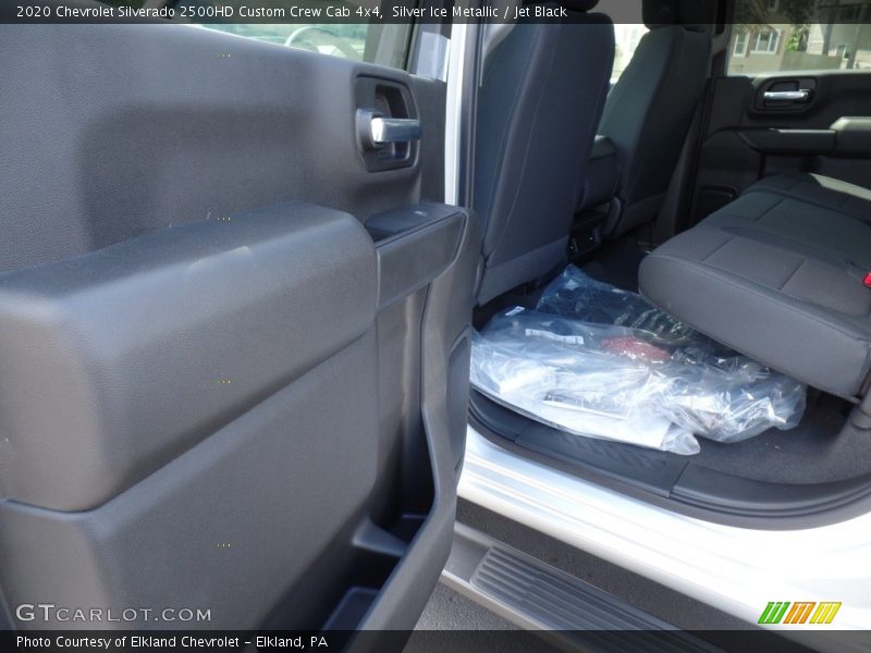 Silver Ice Metallic / Jet Black 2020 Chevrolet Silverado 2500HD Custom Crew Cab 4x4