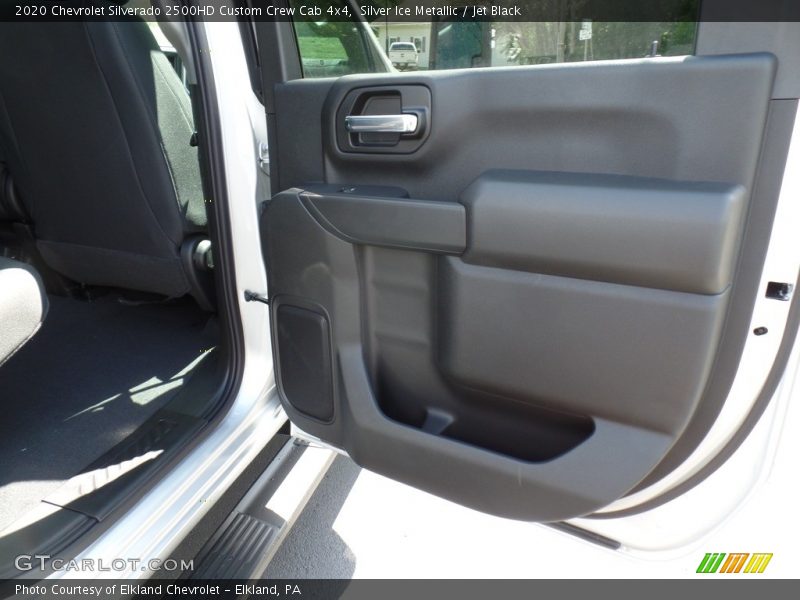 Silver Ice Metallic / Jet Black 2020 Chevrolet Silverado 2500HD Custom Crew Cab 4x4