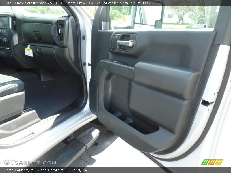 Silver Ice Metallic / Jet Black 2020 Chevrolet Silverado 2500HD Custom Crew Cab 4x4