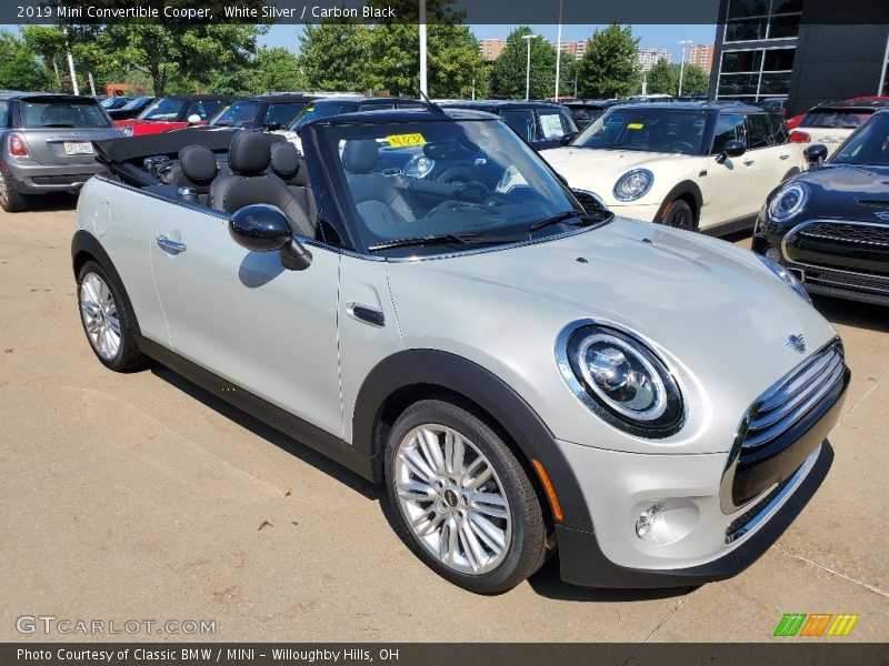 Front 3/4 View of 2019 Convertible Cooper
