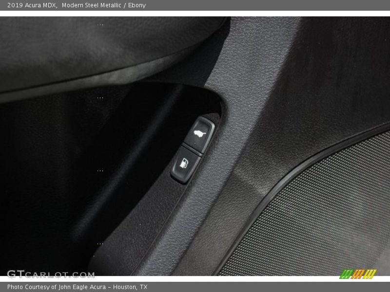 Modern Steel Metallic / Ebony 2019 Acura MDX