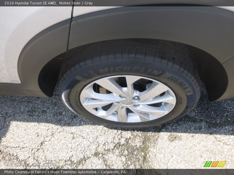 Molten Silver / Gray 2019 Hyundai Tucson SE AWD