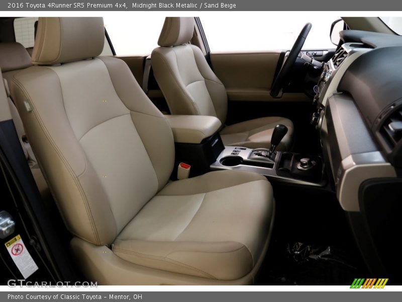 Midnight Black Metallic / Sand Beige 2016 Toyota 4Runner SR5 Premium 4x4