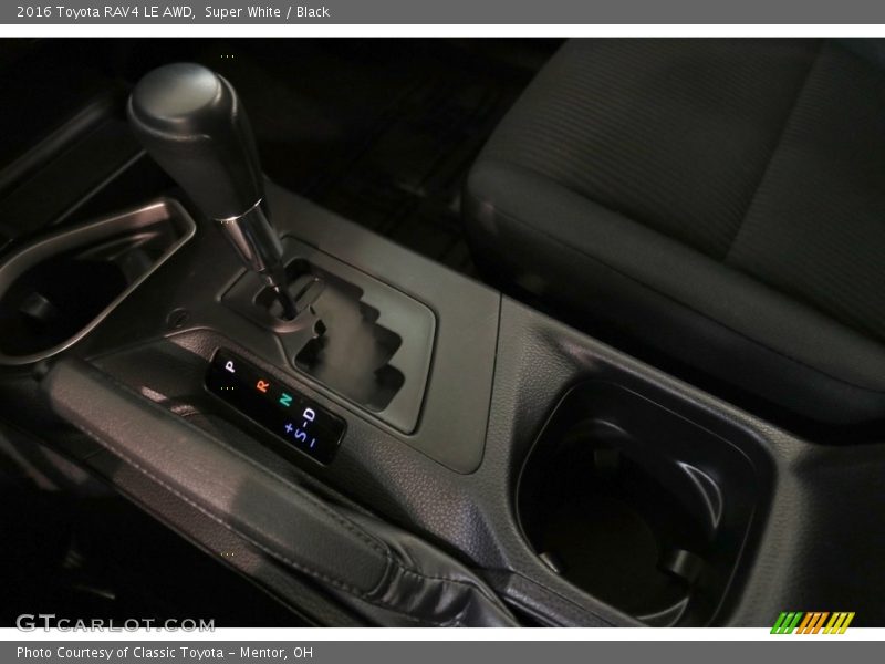 Super White / Black 2016 Toyota RAV4 LE AWD