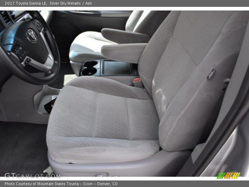 Silver Sky Metallic / Ash 2017 Toyota Sienna LE