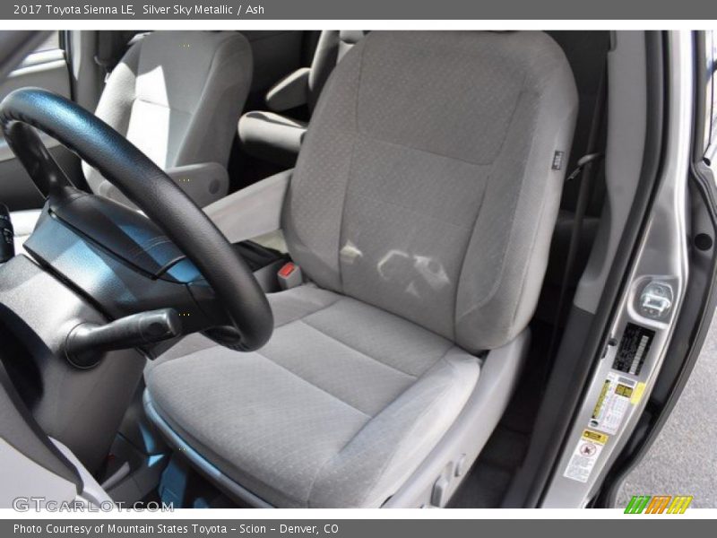 Silver Sky Metallic / Ash 2017 Toyota Sienna LE