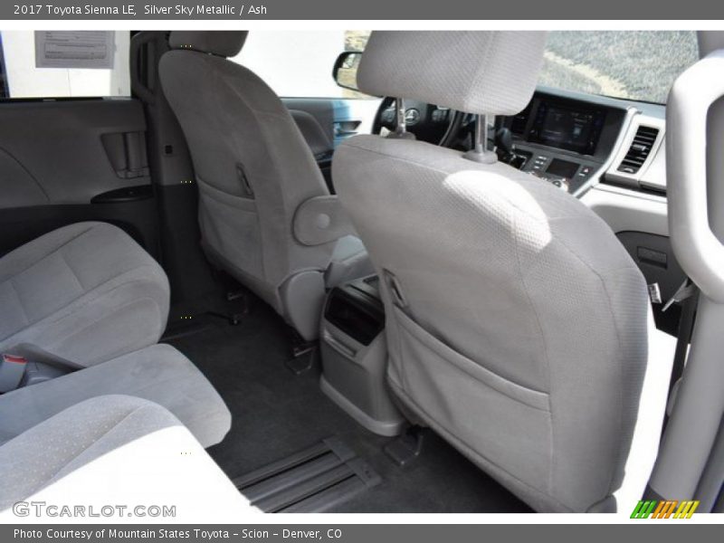 Silver Sky Metallic / Ash 2017 Toyota Sienna LE