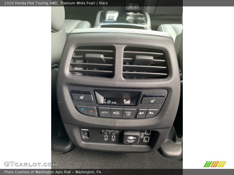 Controls of 2020 Pilot Touring AWD