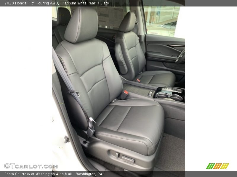 Front Seat of 2020 Pilot Touring AWD