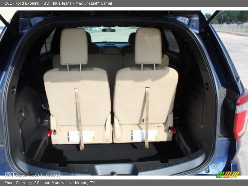 Blue Jeans / Medium Light Camel 2017 Ford Explorer FWD