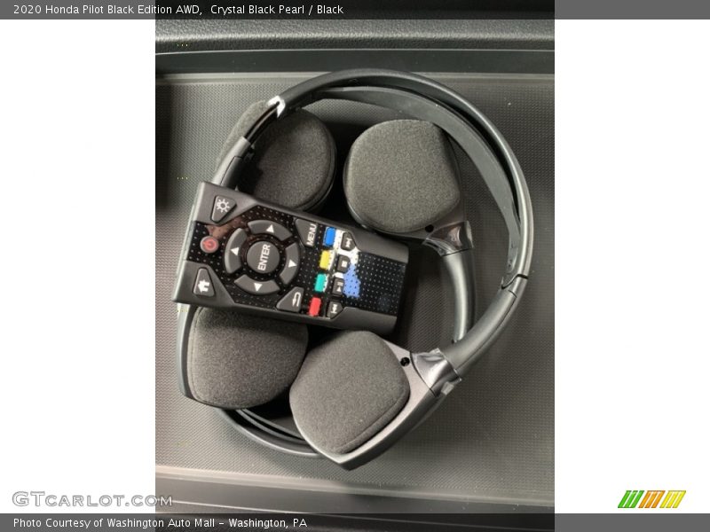 Crystal Black Pearl / Black 2020 Honda Pilot Black Edition AWD