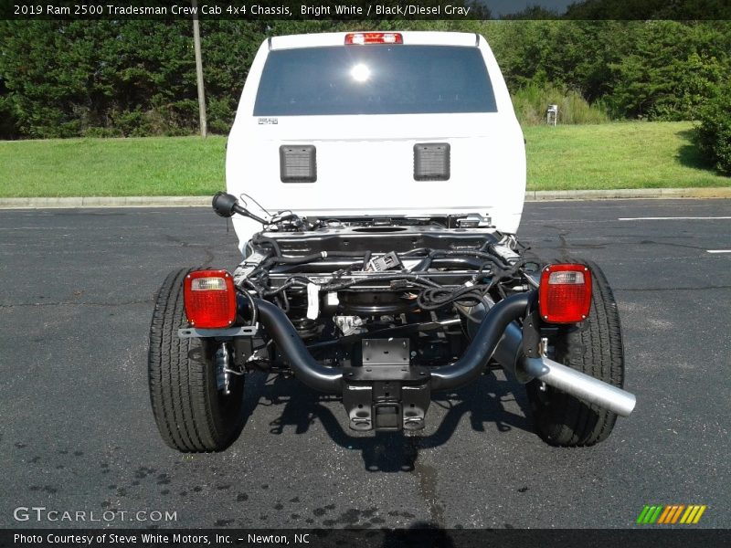 Bright White / Black/Diesel Gray 2019 Ram 2500 Tradesman Crew Cab 4x4 Chassis