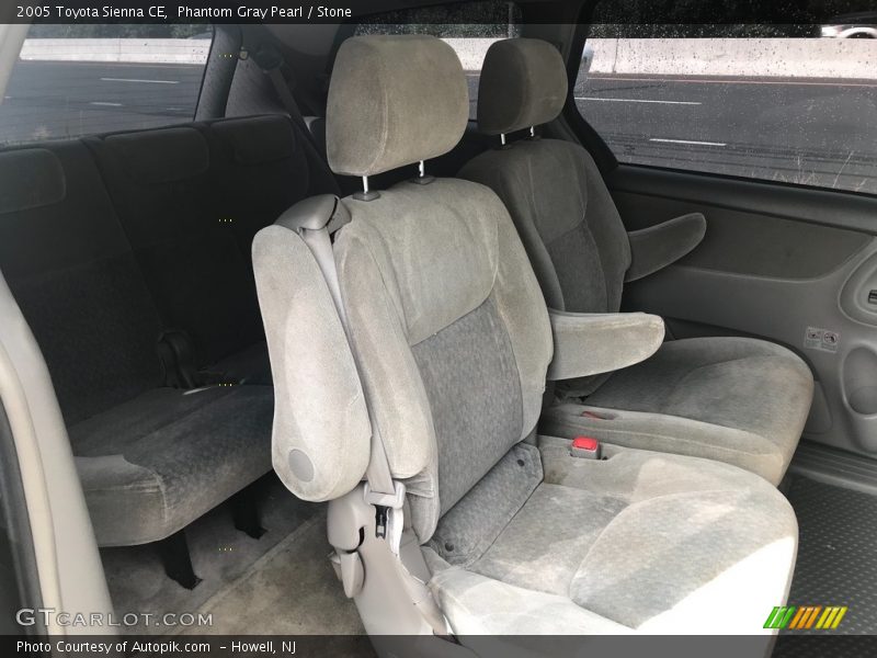 Phantom Gray Pearl / Stone 2005 Toyota Sienna CE