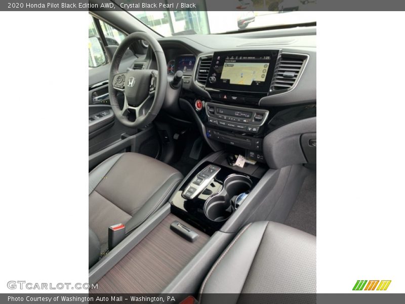 Dashboard of 2020 Pilot Black Edition AWD