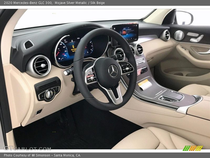 Mojave Silver Metallic / Silk Beige 2020 Mercedes-Benz GLC 300