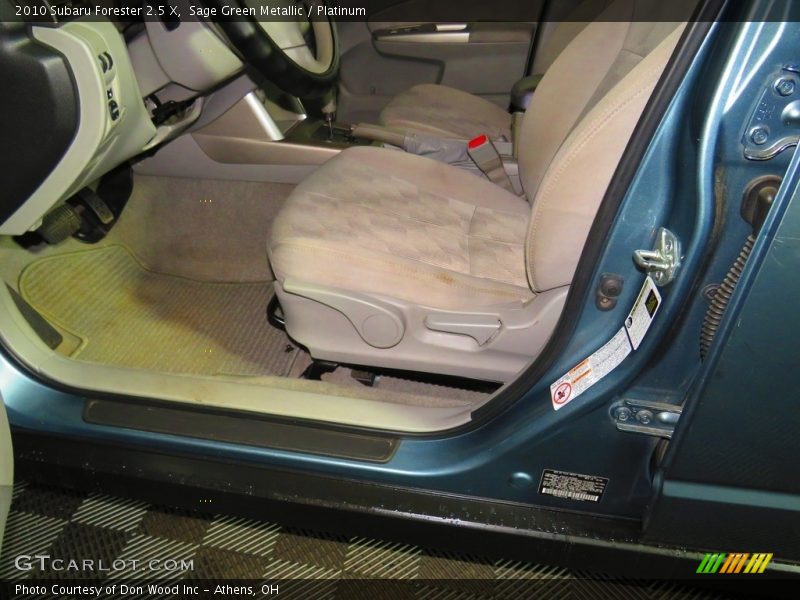 Sage Green Metallic / Platinum 2010 Subaru Forester 2.5 X