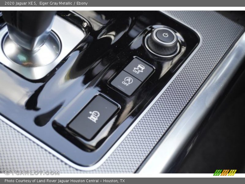 Controls of 2020 XE S