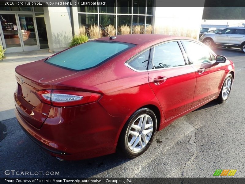 Ruby Red Metallic / Charcoal Black 2016 Ford Fusion SE