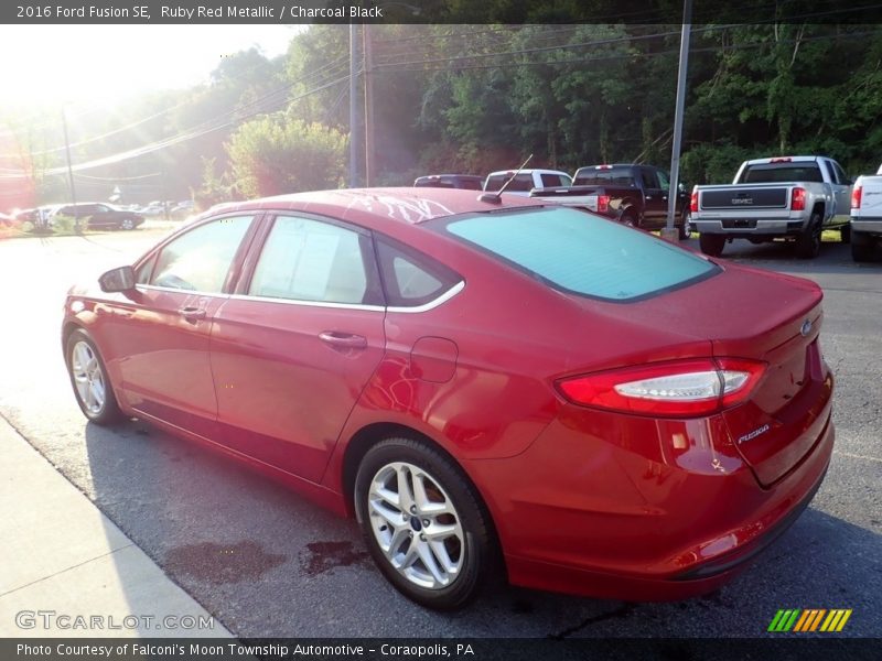 Ruby Red Metallic / Charcoal Black 2016 Ford Fusion SE
