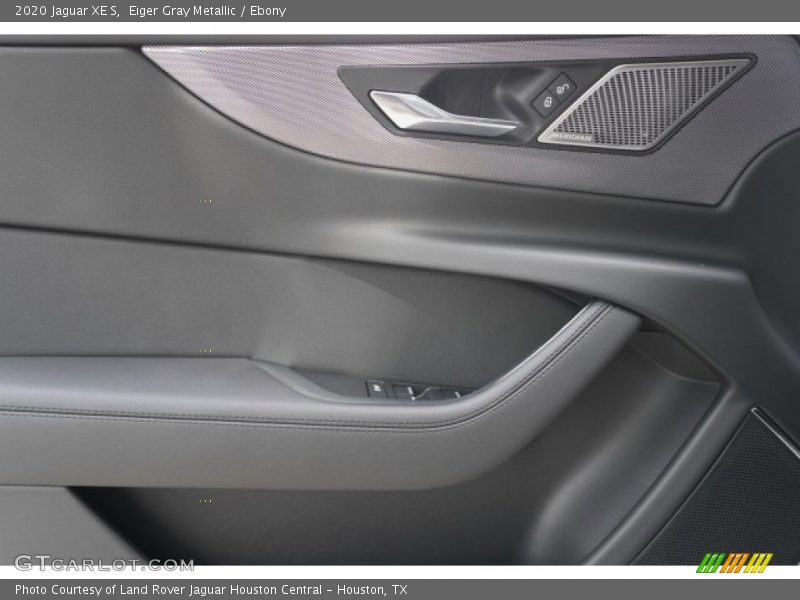 Door Panel of 2020 XE S