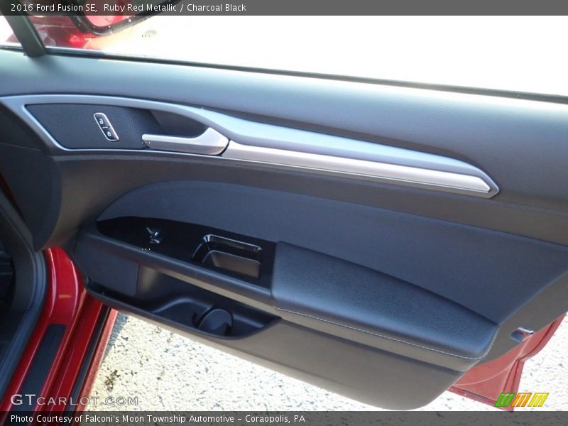 Ruby Red Metallic / Charcoal Black 2016 Ford Fusion SE