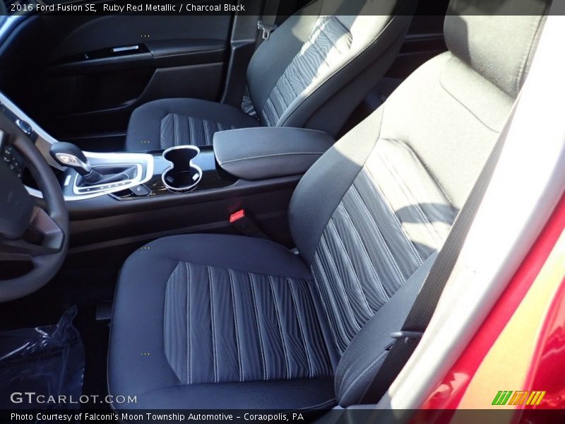 Ruby Red Metallic / Charcoal Black 2016 Ford Fusion SE