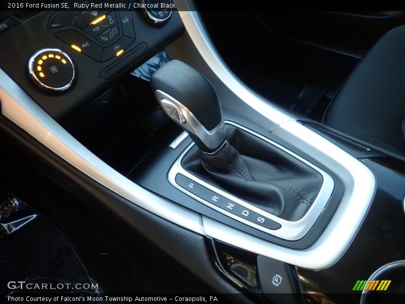Ruby Red Metallic / Charcoal Black 2016 Ford Fusion SE