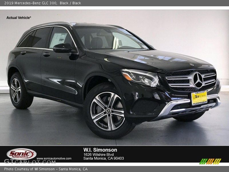 Black / Black 2019 Mercedes-Benz GLC 300