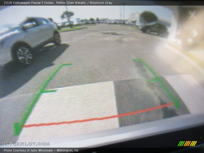 Reflex Silver Metallic / Moonrock Gray 2016 Volkswagen Passat S Sedan