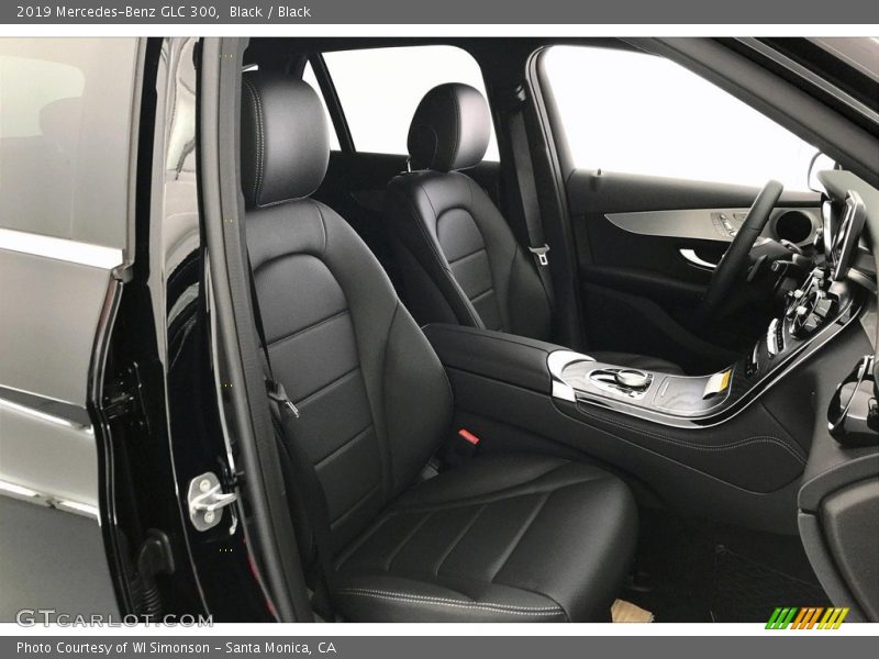 Black / Black 2019 Mercedes-Benz GLC 300
