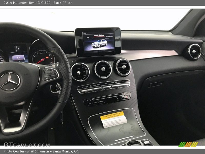 Black / Black 2019 Mercedes-Benz GLC 300