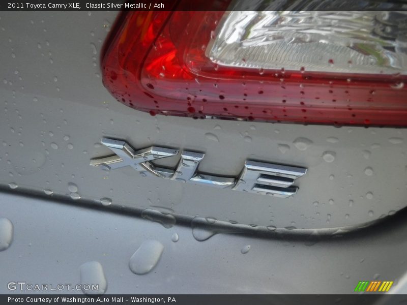 Classic Silver Metallic / Ash 2011 Toyota Camry XLE