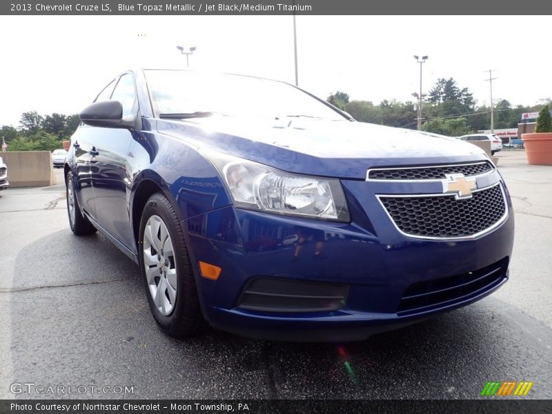 Blue Topaz Metallic / Jet Black/Medium Titanium 2013 Chevrolet Cruze LS