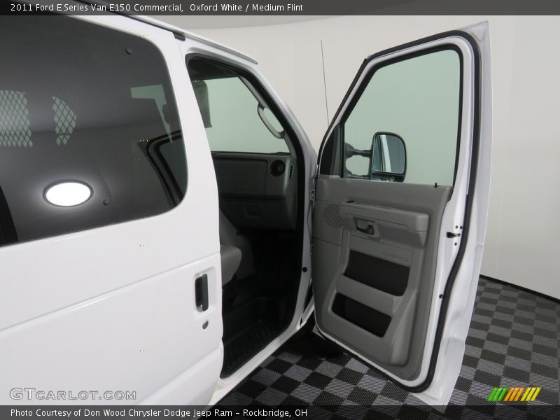 Oxford White / Medium Flint 2011 Ford E Series Van E150 Commercial