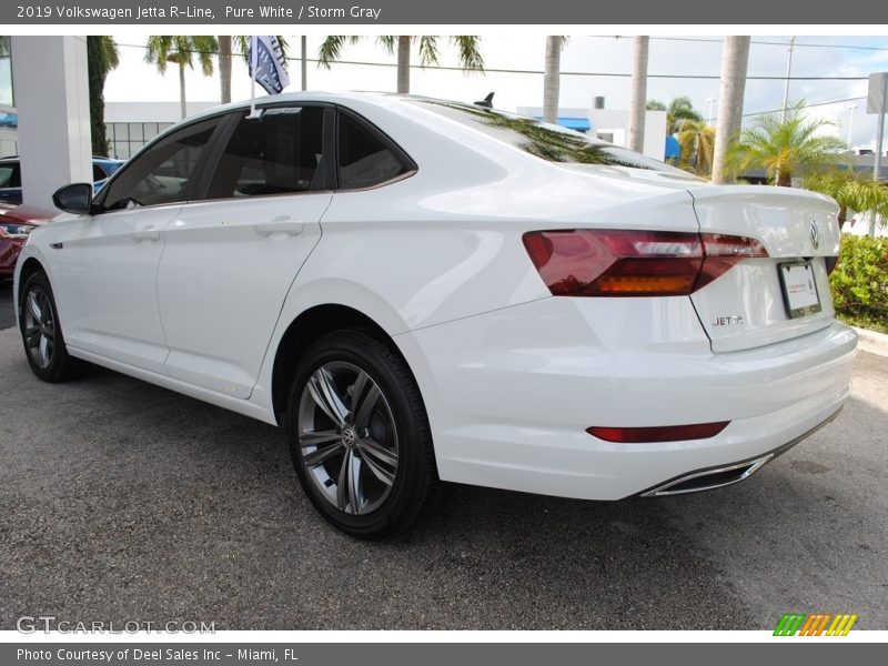 Pure White / Storm Gray 2019 Volkswagen Jetta R-Line