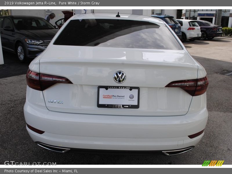 Pure White / Storm Gray 2019 Volkswagen Jetta R-Line